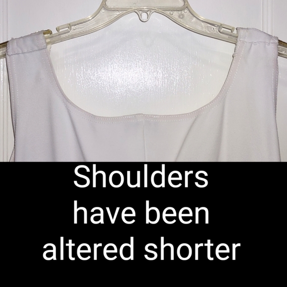 Classy 2pc Gold Glitter  Blouse + Shell set - Picture 13 of 17